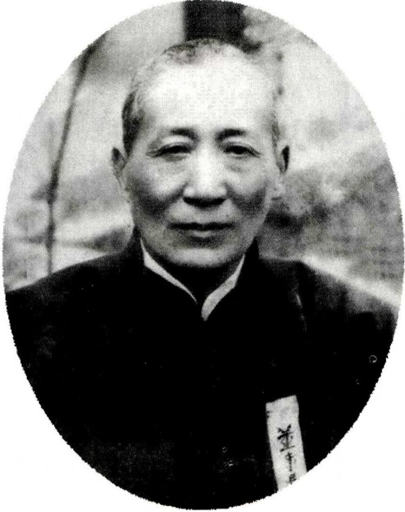 图1：刘文彩的正面照 