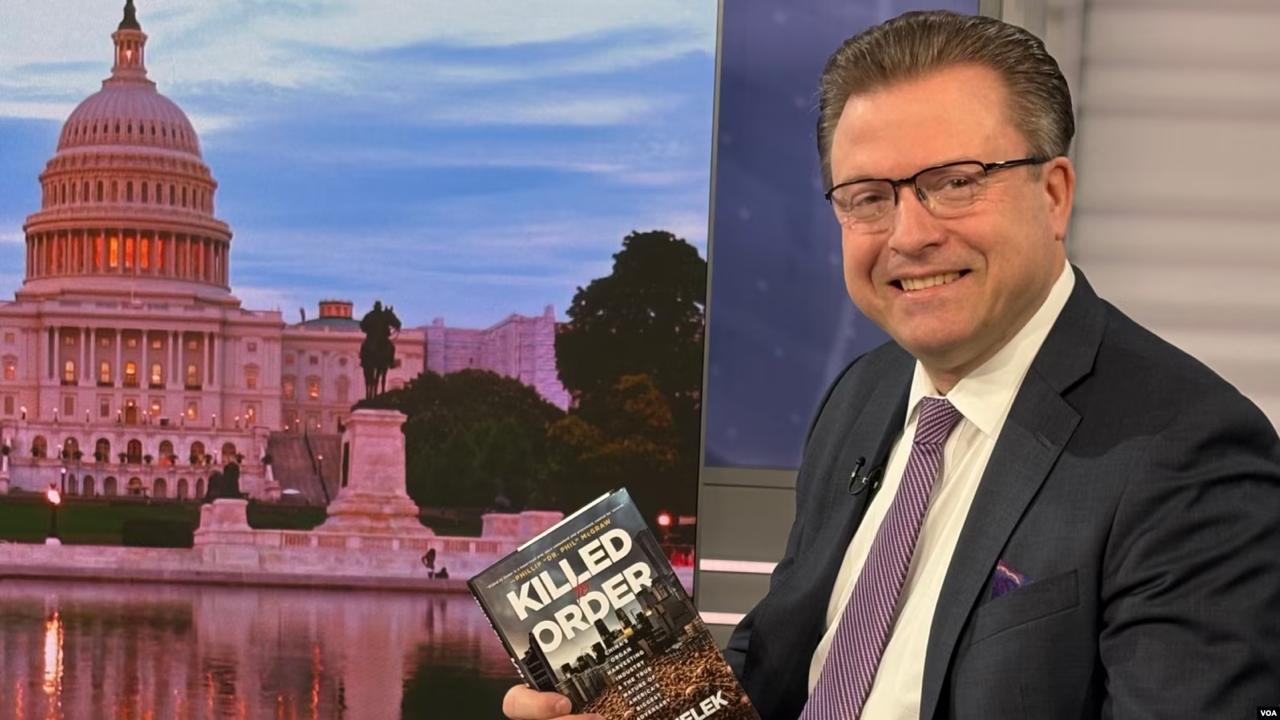 《按需杀戮》一书的作者、《大纪元时报》高级编辑杨杰凯(Jan Jekielek)在美国之音总部演播室接受美国之音中文部专访。(2026年2月16日) 