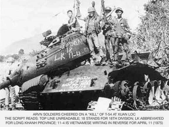 被摧毁的北越坦克 