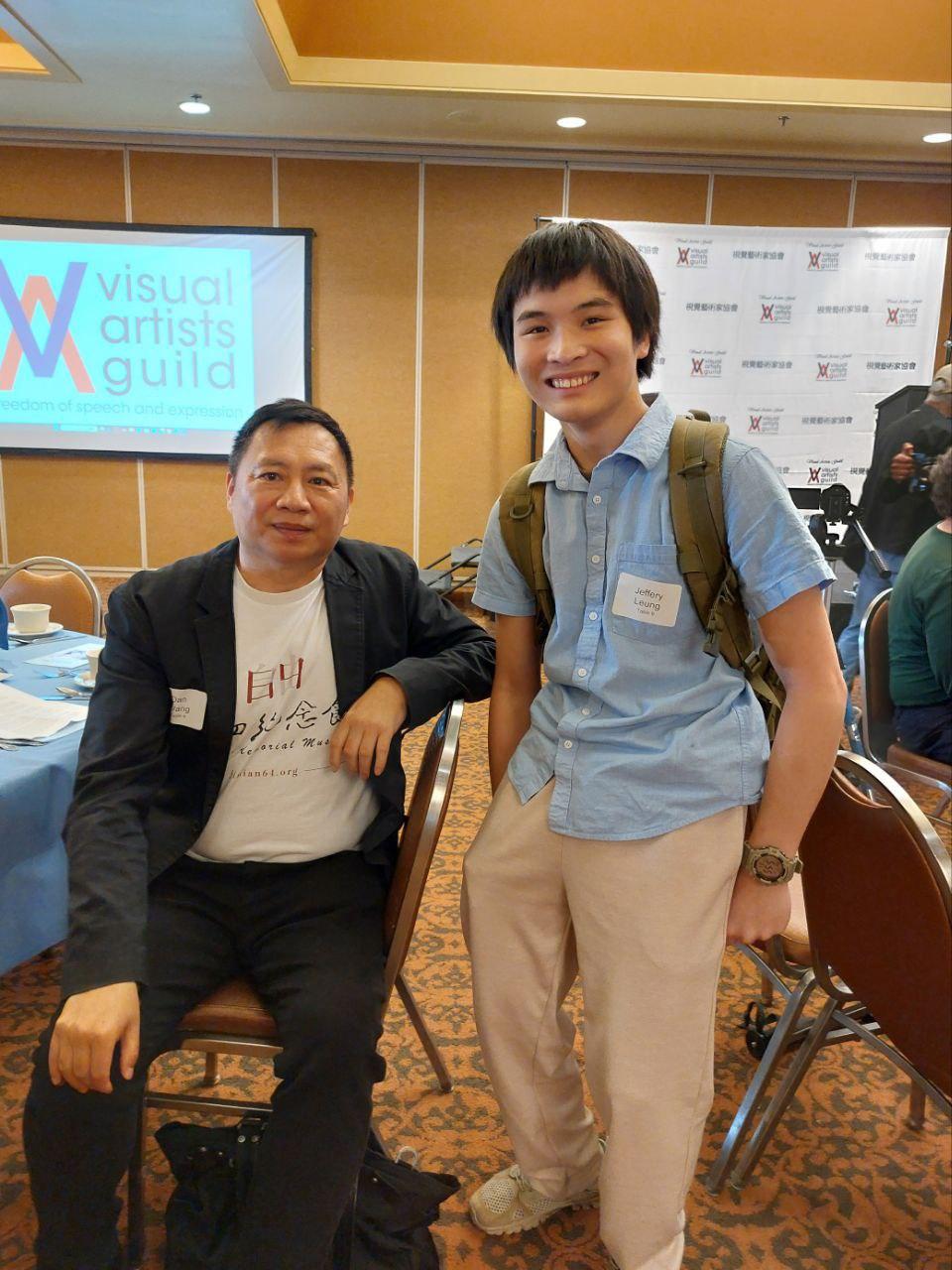 易碎君梁啟駿與六四民運領袖王丹——易碎君提供 